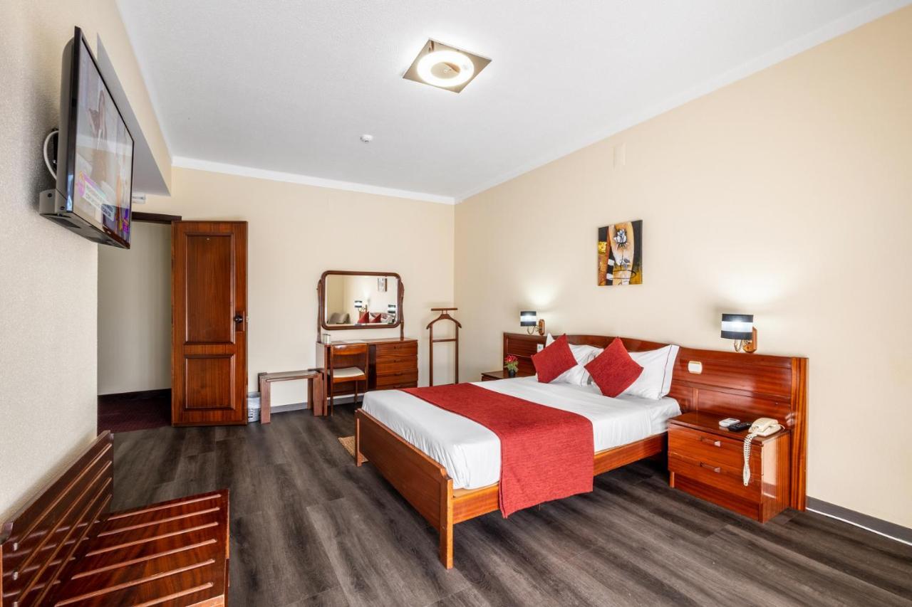 Hotel Colmeia مونتي ريال المظهر الخارجي الصورة