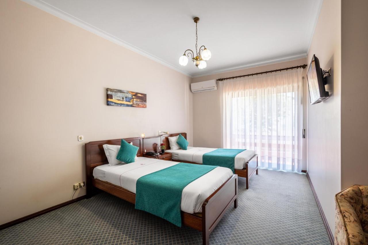 Hotel Colmeia مونتي ريال المظهر الخارجي الصورة